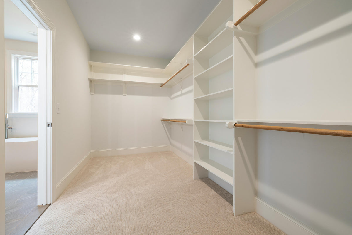 Walk-in Wardrobe